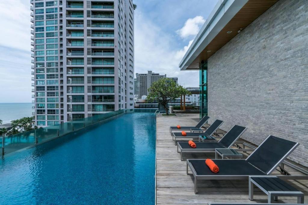 Seven Zea Chic Hotel Pattaya Exterior photo