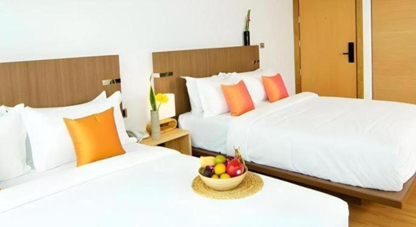 Seven Zea Chic Hotel Pattaya Exterior photo